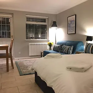 Addenbrookes Flat 2 Mins Walk Free Private Parking Cambridge (Cambridgeshire)